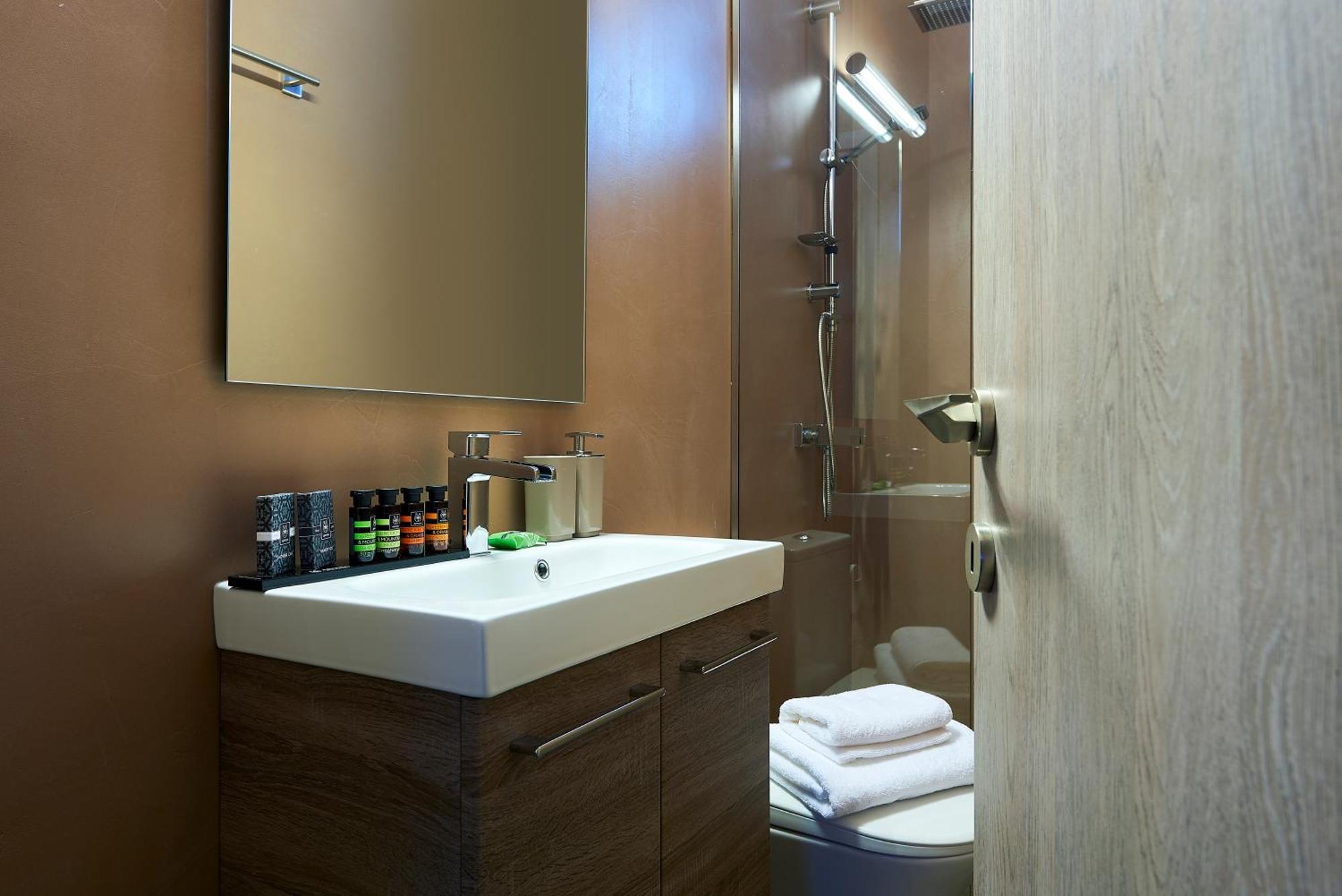 Elaia Luxury Suites Lagonísi Eksteriør bilde